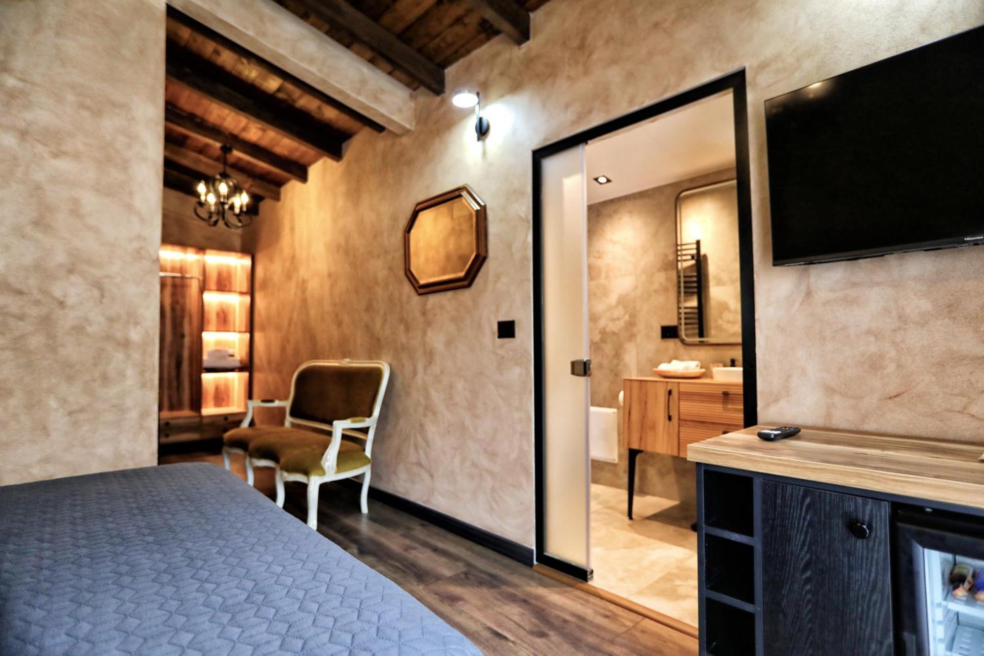 Hotel Labiatan Zogaj  ภายนอก รูปภาพ