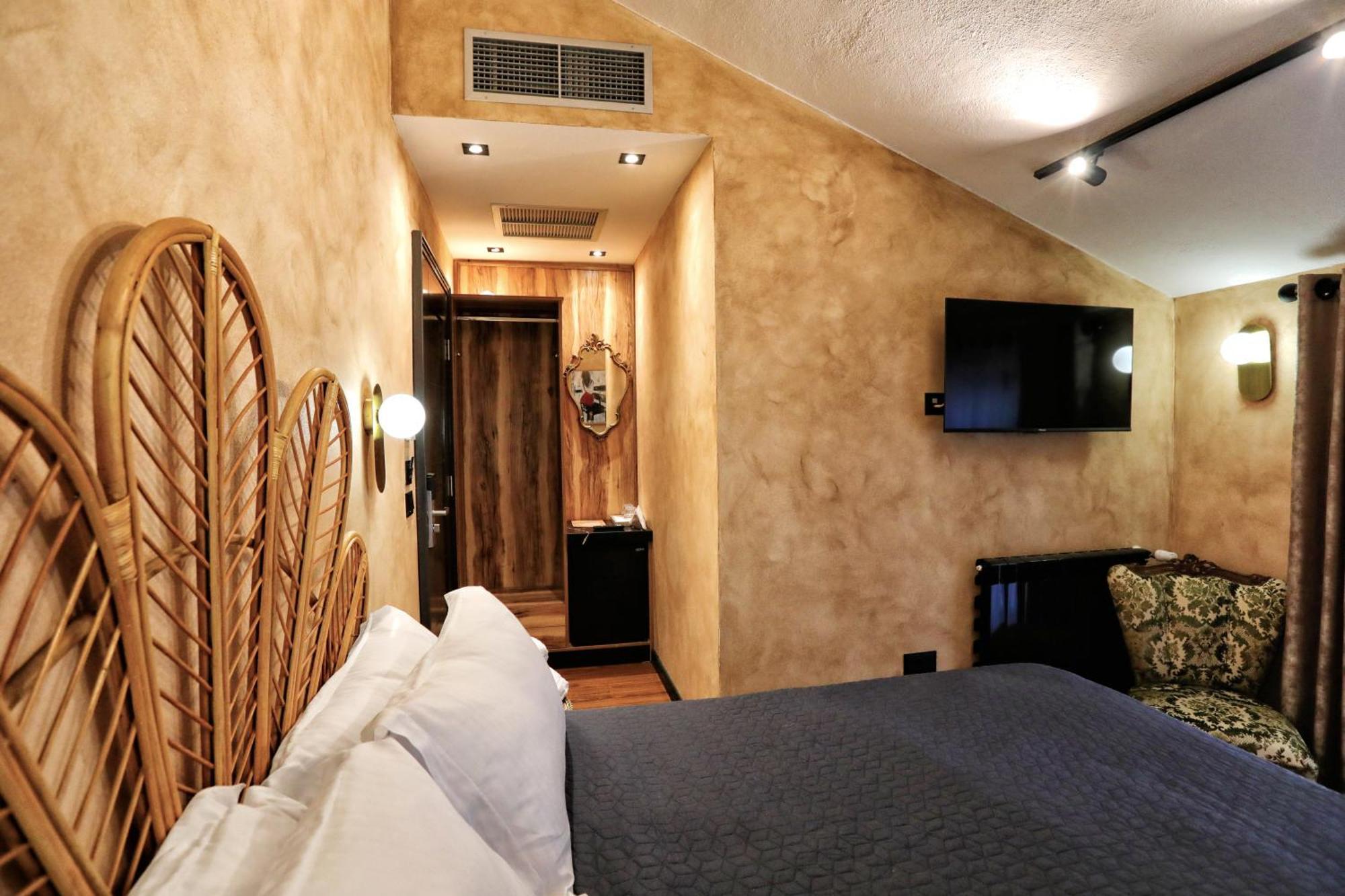 Hotel Labiatan Zogaj  ภายนอก รูปภาพ