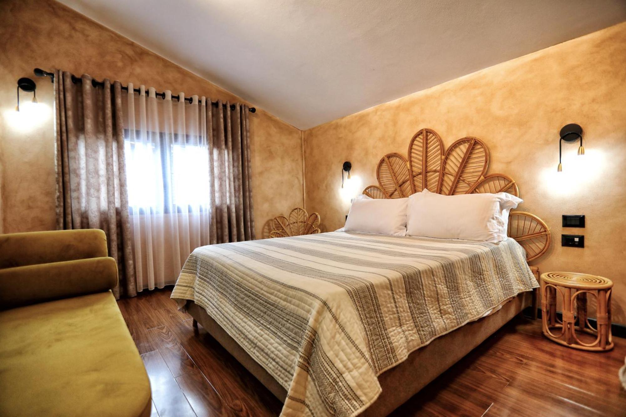 Hotel Labiatan Zogaj  ภายนอก รูปภาพ