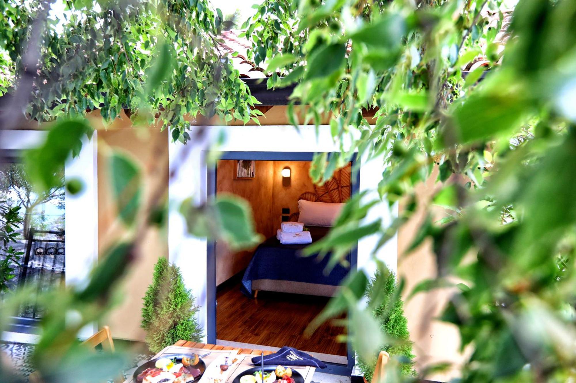 Hotel Labiatan Zogaj  ภายนอก รูปภาพ