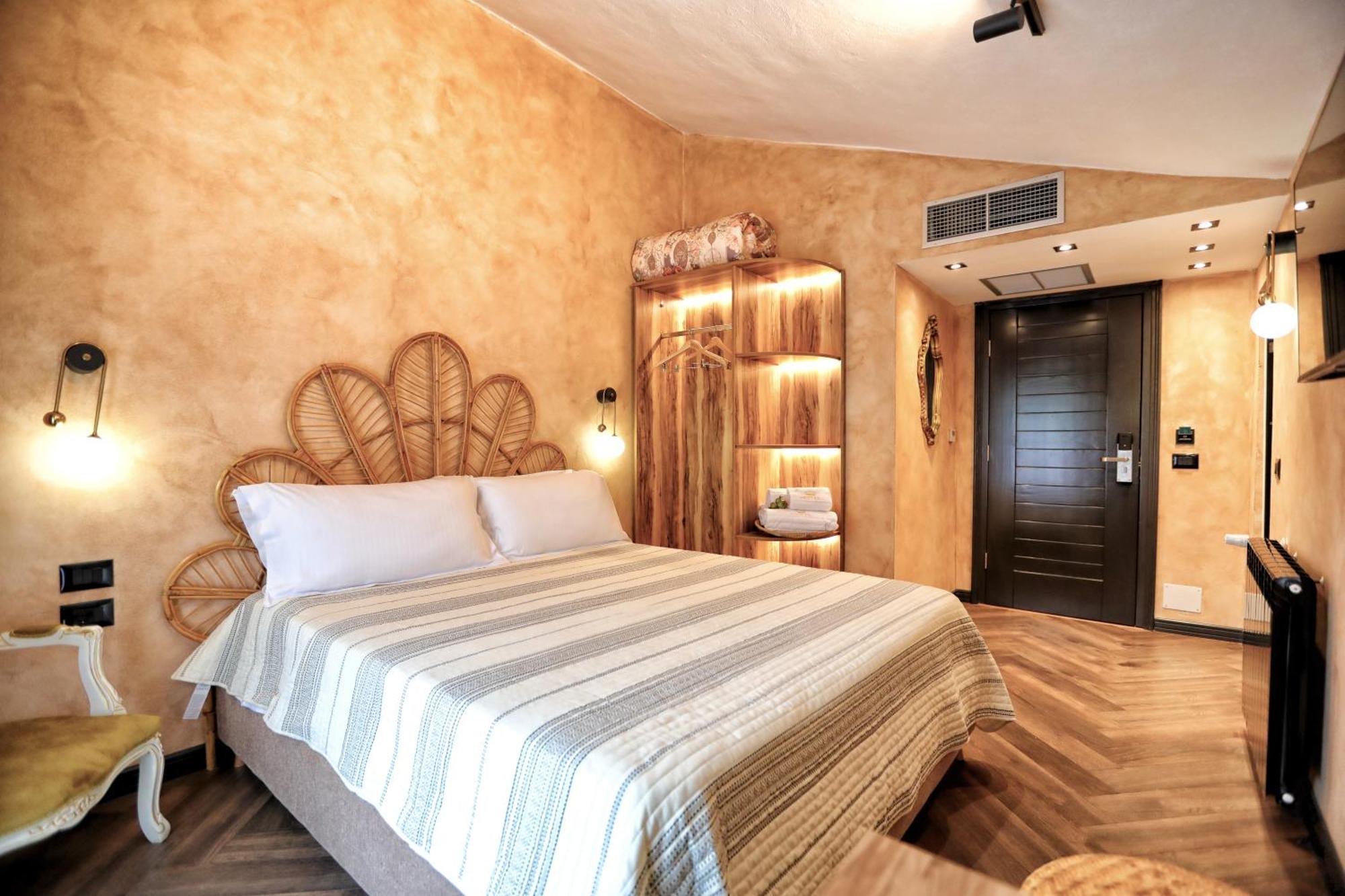 Hotel Labiatan Zogaj  ภายนอก รูปภาพ