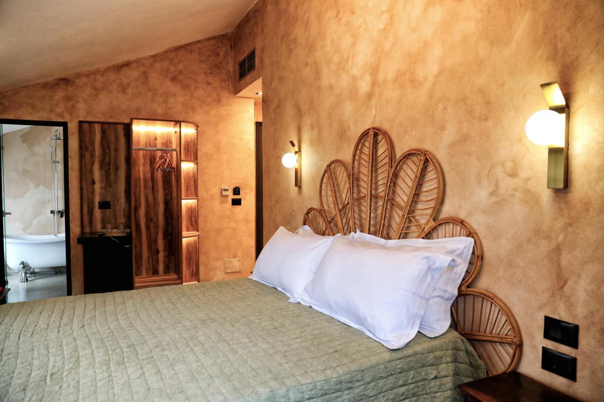 Hotel Labiatan Zogaj  ภายนอก รูปภาพ